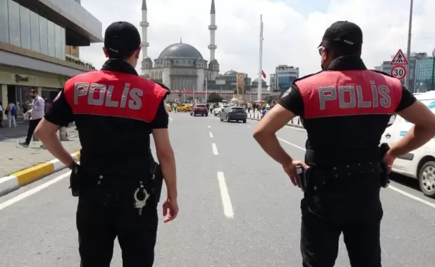 برزت مؤخراً ضرورة تعلم مصطلحات مهمة أمام الشرطة باللغة التركية سواء للعرب أو السوريين