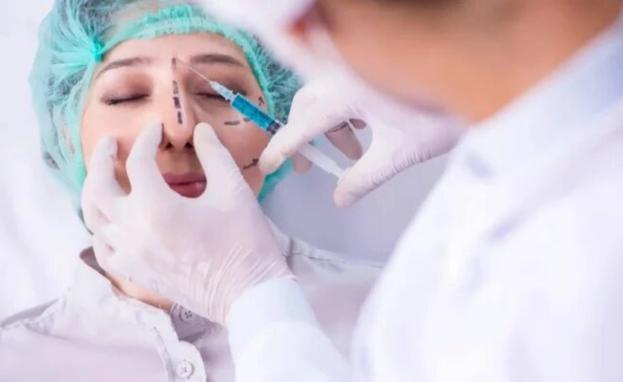 تصغير الأنف بدون جراحة في تركيا