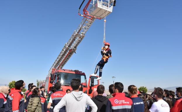 الكثير من الجامعات التركية 2023 تتيح دراسة تخصص إدارة الطوارئ والكوارث في تركيا