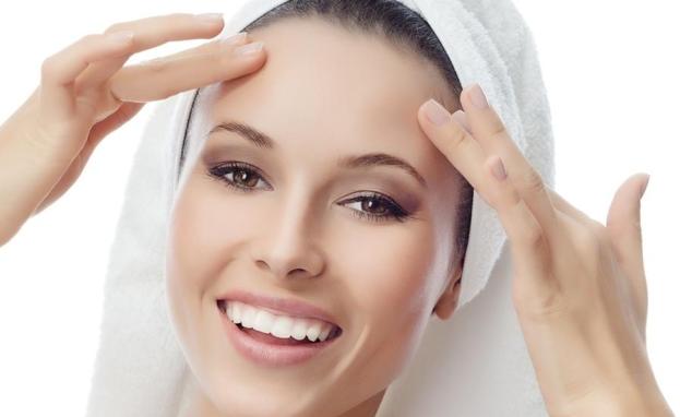 أصبحت مكملات الكولاجين في تركيا شائعة جدا ويمكن الحصول عليه أيضا من مصادر غذائية مختلفة مثل مرق العظام وجلد الدجاج