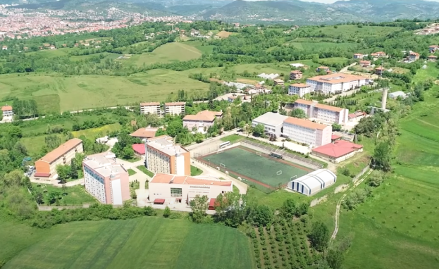 تتمتع الجامعات التركية بمعايير تعليمية ومهنية عالية وتعد مكاناً مفضلاً للطلاب من كافة أنحاء العالم