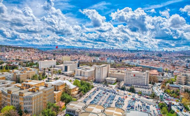 شهد التعليم العالي في تركيا خلال السنوات الماضية، تطوراً كبيراً وتحسينات ملحوظة