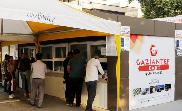 كرت غازي عنتاب للمواصلات يسهل تنقل الزوار في المدينة باستخدام الحافلات والترام، والدخول للأماكن الأثرية