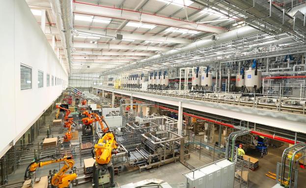 تُصنع الدهانات في تركيا من مواد مختلفة بما في ذلك البوليمرات