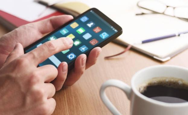 المشاركة بالقرارات الإدارية الخاصة ببلدية اسطنبول من خلال تطبيق Istanbul senin