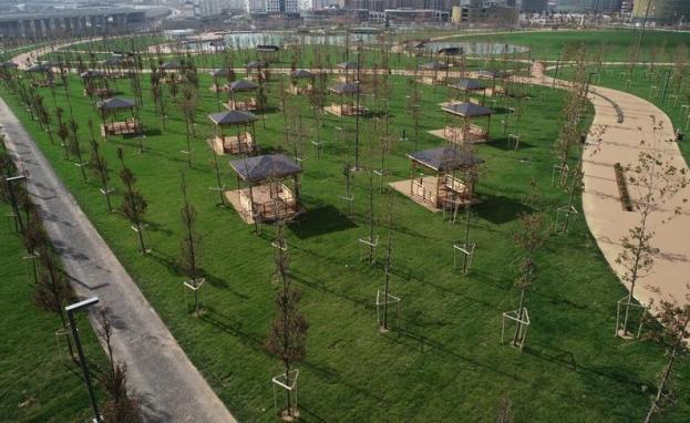 حديقة باشاك شهير ساحرة المناظر الطبيعية، وفاتنة السياح بالقرب من قناة اسطنبول المائية