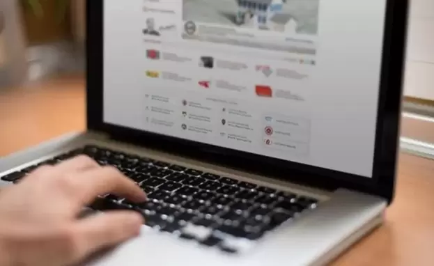 بدلاً من الذهاب إلى مكاتب الحكومة الرسمية لتسديد تلك الالتزامات، يمكن للأفراد والشركات إجراء عمليات دفع الضرائب