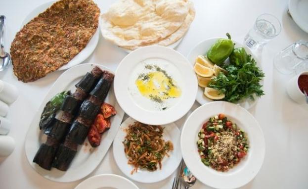 توفر أماكن الفطور في غازي عنتاب تجربة خيارات الفطور البيتي الشهي واللذيذ بأصنافه المختلفة