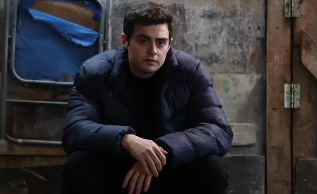 تتواصل سلسلة الدراما العائلية التشويقية Kardeşlerim