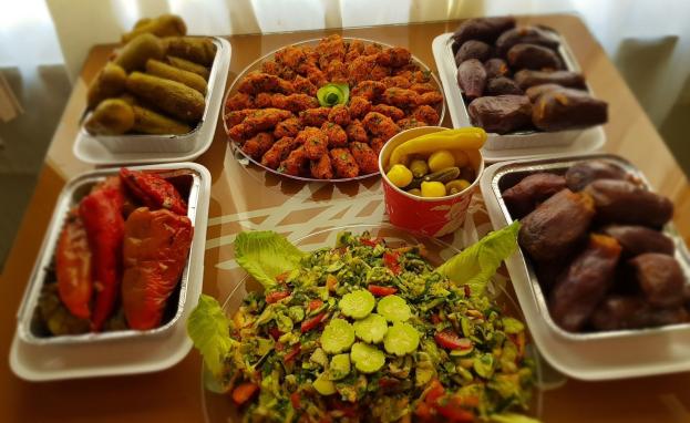 وجبات رمضانية شهية في الأسواق التركية