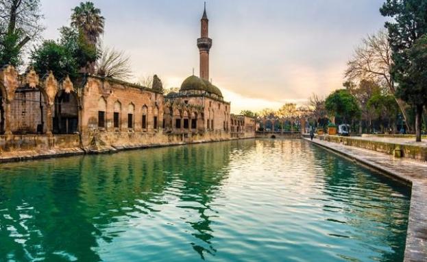 أكلات لا بد من تجربتها في شانلي أورفا