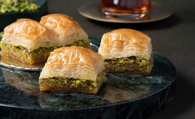 تشهد الحلويات التركية إقبالاً كبيراً في داخل تركيا وخارجها أيضاً