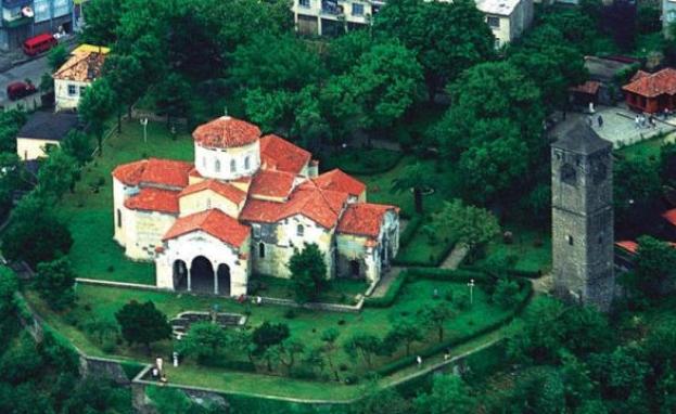 تعكس المعالم التاريخية والأثرية في طرابزون أصالة هذه المدينة وتراثها الغني