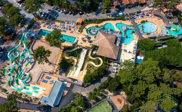 تتنوع المنتزهات والملاهي المائية في أنطاليا غربي تركيا