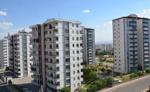 سجلت مبيعات العقارات التركية للأجانب انخفاضاً كبيراً في أيار 2024