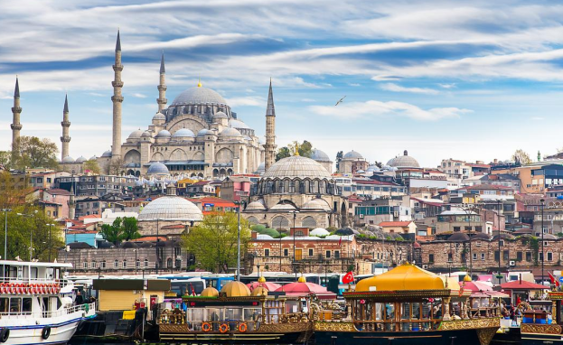 تعد تركيا وجهة مفضلة للعرب والسياح من مختلف أنحاء العالم