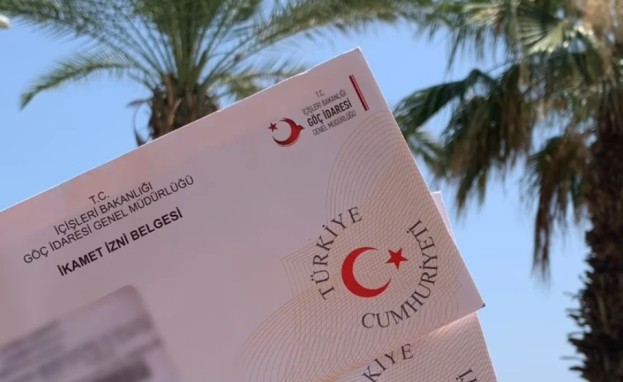 تسمى الإقامة الطلابية في تركيا باللغة التركية Öğrenci İkamet İzni