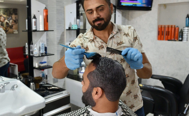 نتناول أبرز احتياجات فتح صالون الحلاقة في تركيا أو العمل مع حلاق تركي