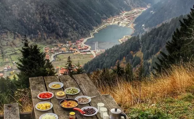 طرابزون التي تُعرف بعروس البحر الأسود هي واحدة من أجمل المدن التركية