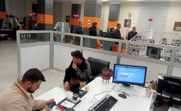 نظمت المادة 11 من قانون الجنسية التركية شروط الحصول عليها عبر الإقامة