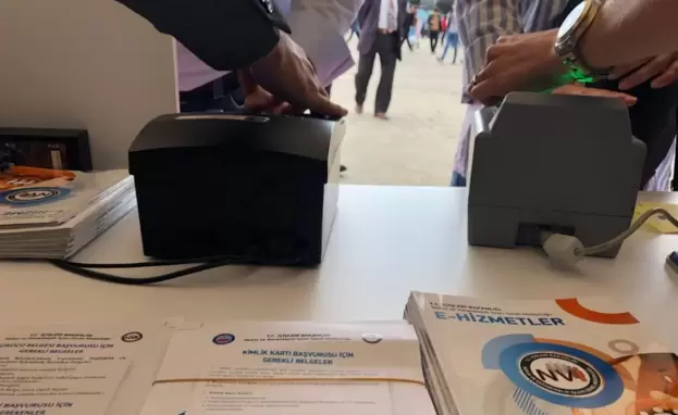 يتساءل العديد من العرب والسوريين في تركيا عن آلية تغيير الاسم