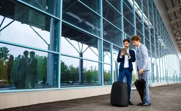 تمنح السلطات التركية المختصة في مطارات تركيا قرار الدخول النهائي بناءً على استيفاء الشروط