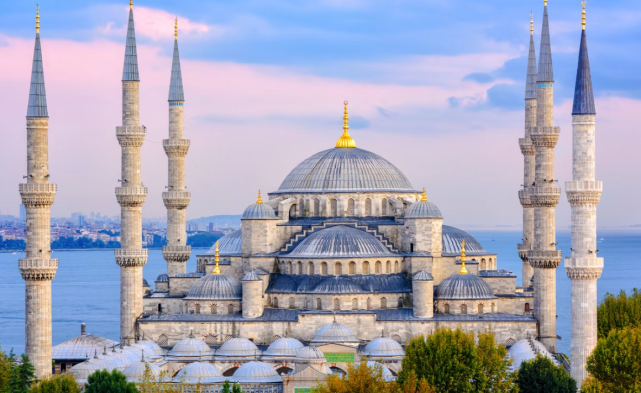 تتنوع القنوات الدينية التركية في تركيا
