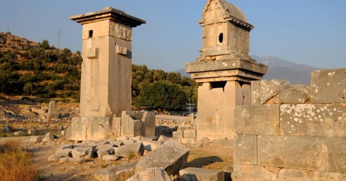 مدينة زانثوس القديمة (Xanthos)