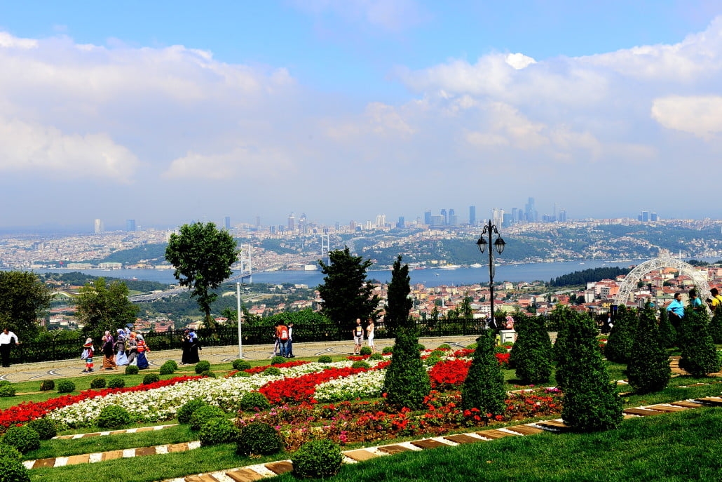 حديقة تل تشامليجا "Çamlıca Tepesi"