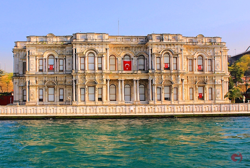 قصر بيلار بي في إسطنبول