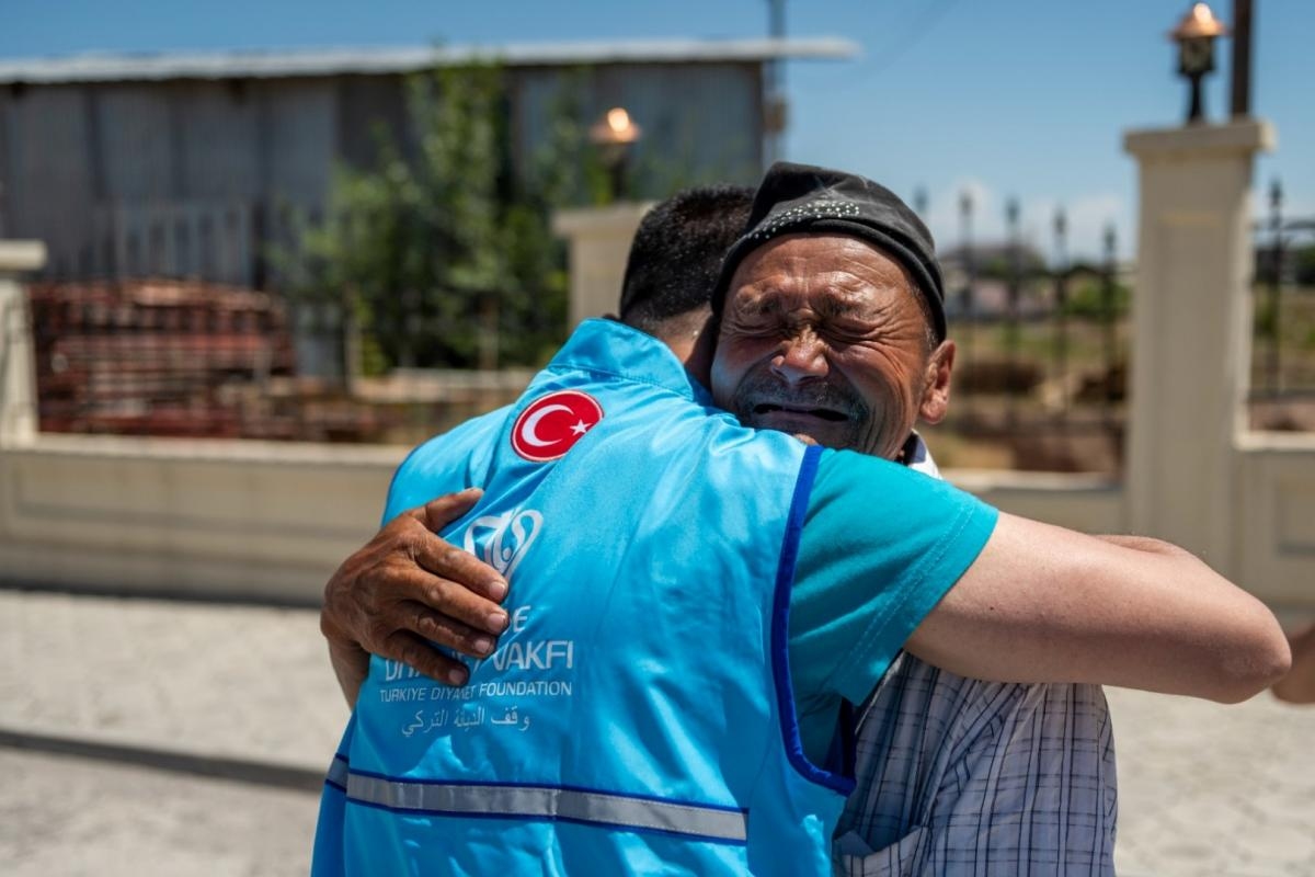 يقدم وقف الديانة التركي خدمات خيرية للملايين حول العالم