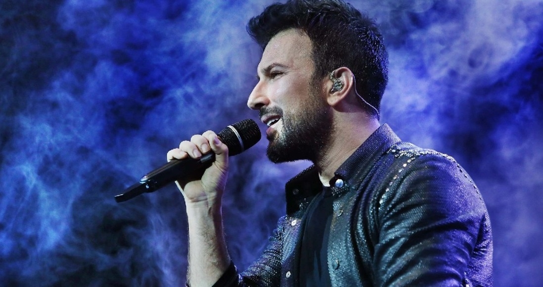 المغني التركي تركان Tarkan