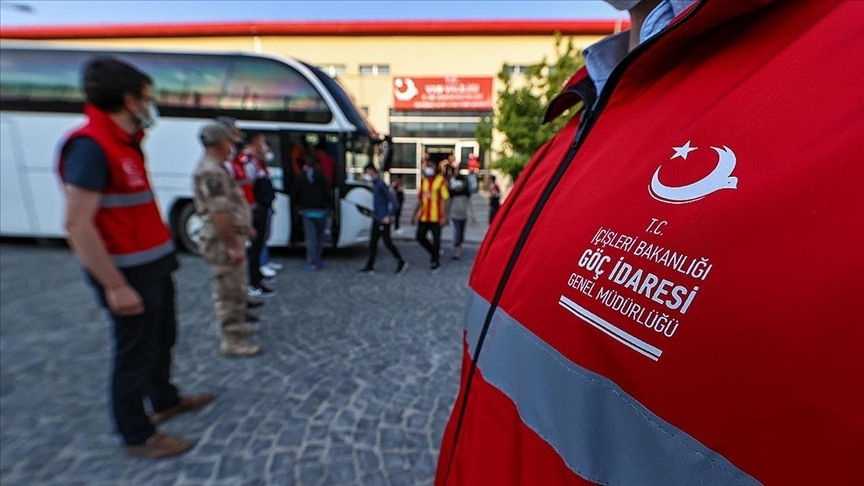 السلطات التركية تطلق حملة أمنية لملاحقة المهاجرين غير الشرعيين في تركيا