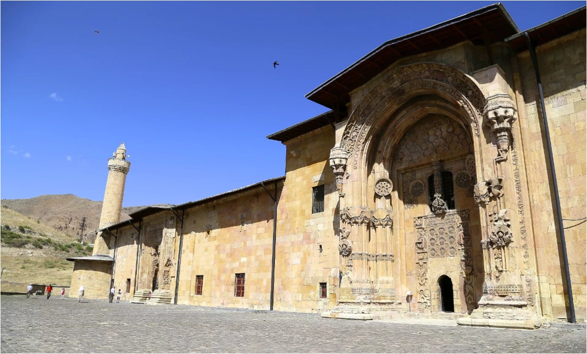جامع ديفرجي في سيواس