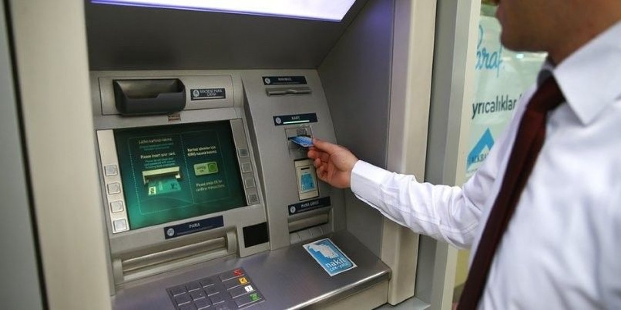 رغم مرور أكثر من 20 عامًا لم تتمكن أنظمة الأمان البنكية حتى الآن من إيجاد حل جذري لمشكلة نسخ بطاقات البنوك التركية