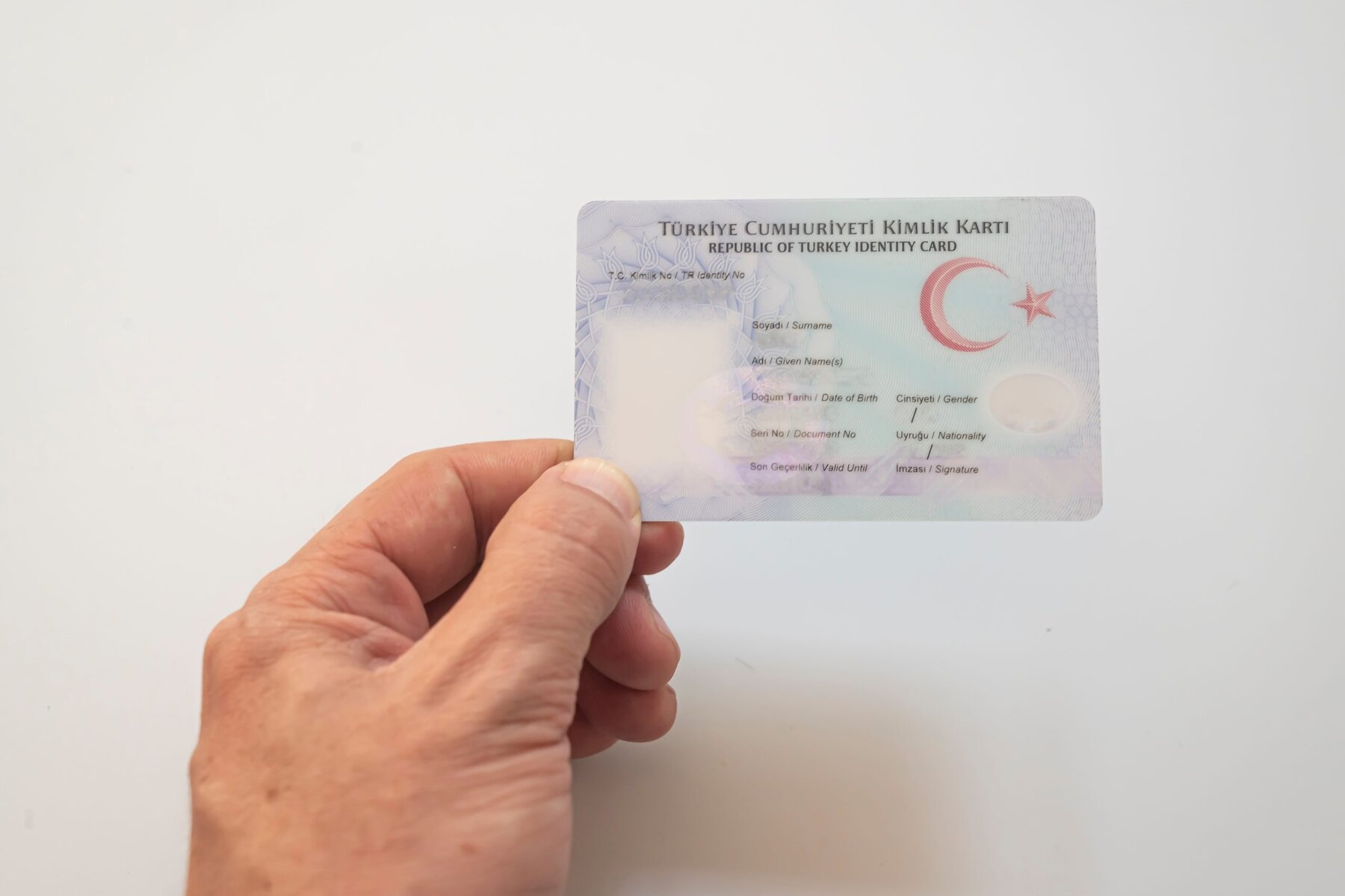 من أبرز النصائح المهمة لاكتساب الجنسية التركية عبر الاستثمار يجب كتابة الاسم الكامل للمستثمر كما هو في جواز السفر