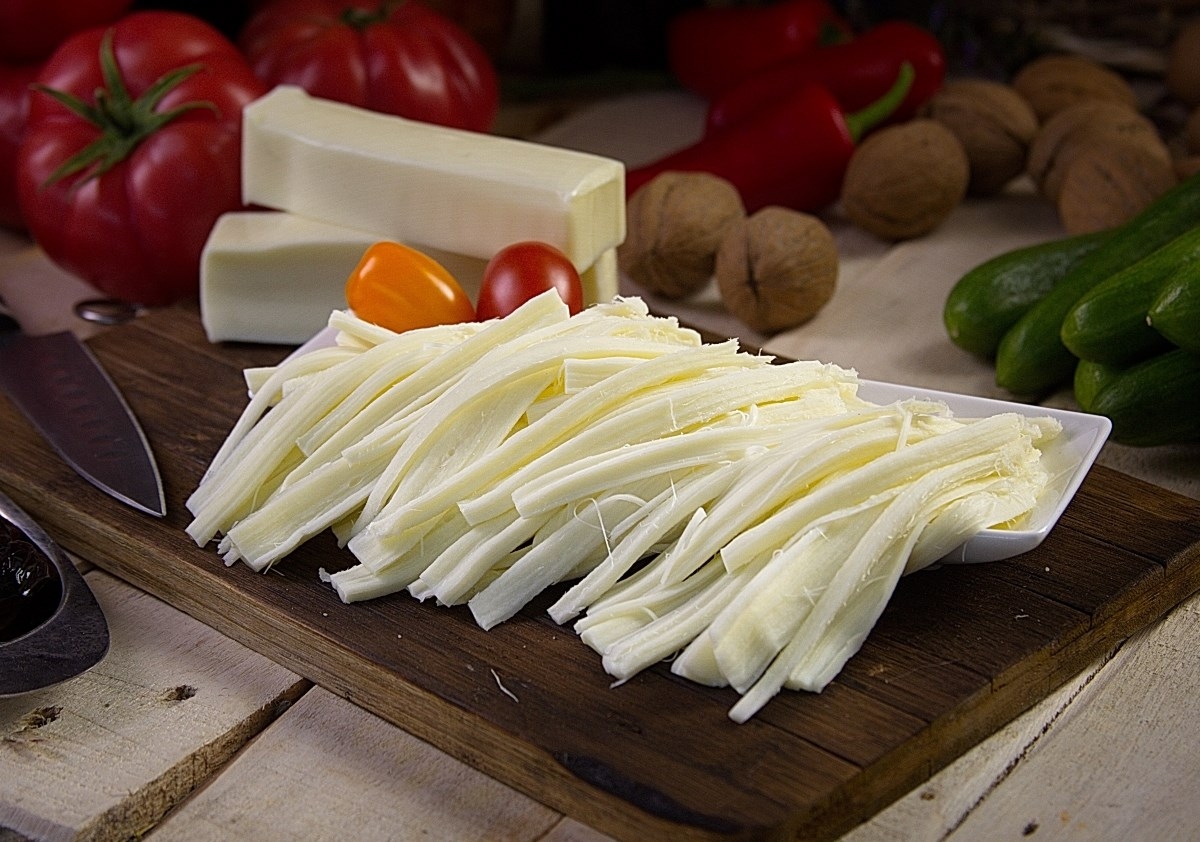 ينشط تصدير الجبن ومواد غذائية أخرى بالدرجة الأولى في الدول المحيطة بتركيا