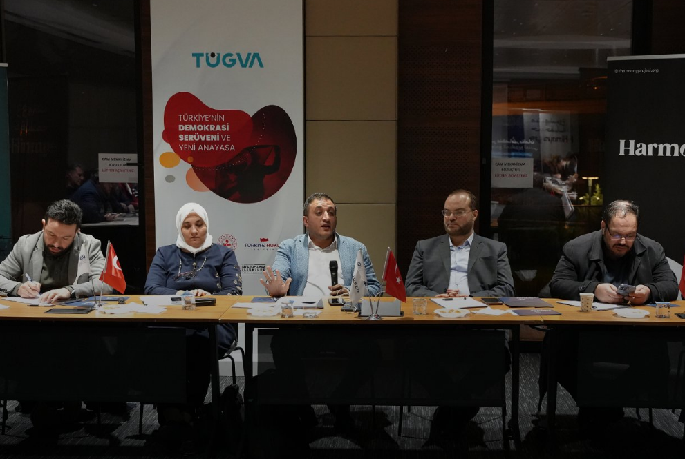 ناقشت بعض منظمات المجتمع المدني تحديات السوريين في تركيا وحاولت إيجاد حلول لها