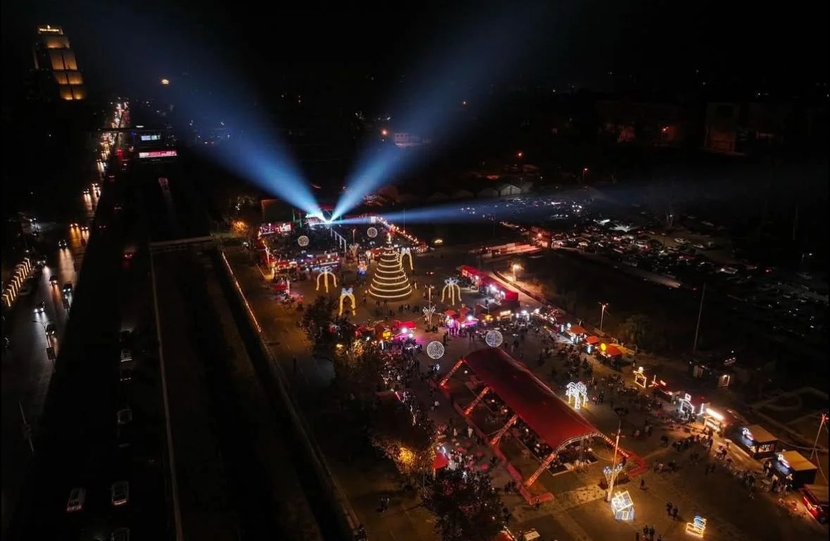 ميدان تقسيم Taksim Meydanı  يعد من أفضل أكثر الأماكن حيوية لقضاء رأس السنة في إسطنبول