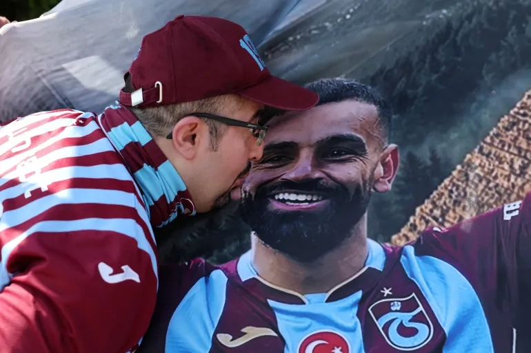 محمد صلاح، مواليد 1992، وقّع لطرابزون سبور في أغسطس 2026 بعقد لموسمين